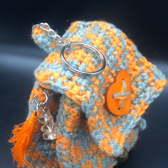 Handmade Crochet Mini Bag Keychain –Orange & Grey Key Ring w/Heart Button Tassel - Picture 11 of 11